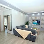 Blue North Luxury アパート