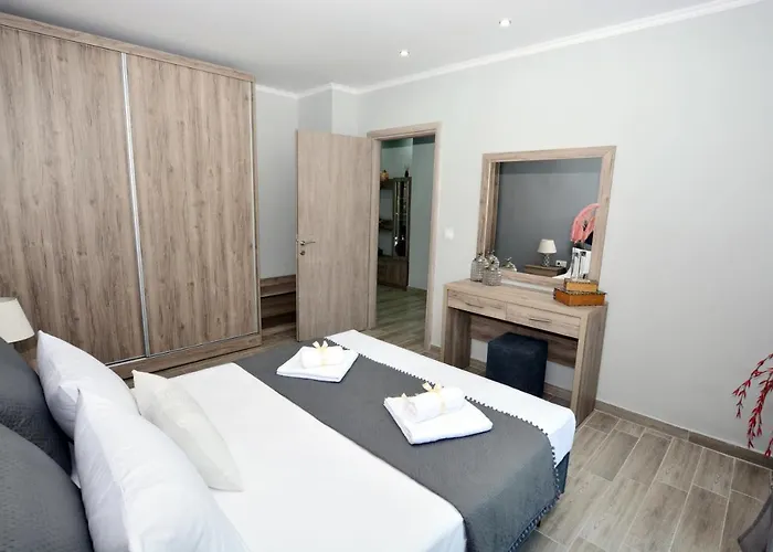 Blue North Luxury Apartment *